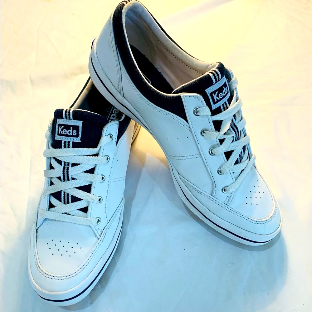 Womens white and Navy Keds size 9
